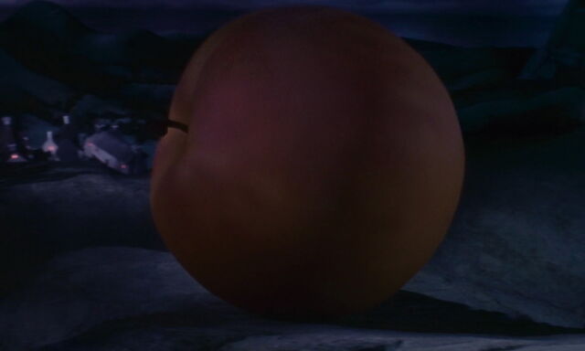 File:James-giant-peach-disneyscreencaps.com-3010.jpg