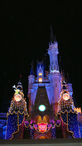 File:TDR25thCastle b.jpg