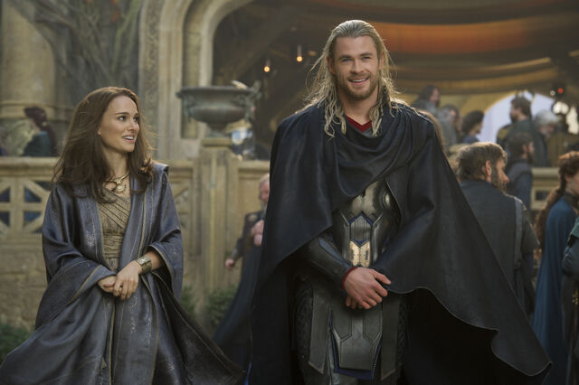 File:Thor Odinson and Jane Foster in Asgard.jpg