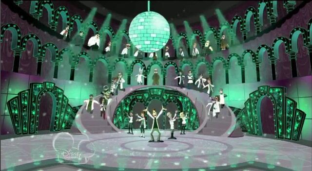 File:Love Muffin singing.jpg