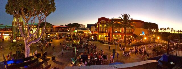 File:Downtown Disney Anaheim,CA.jpg