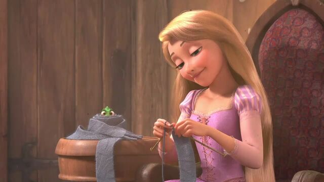 File:Disney-tangled-rapunzel-pascal-flynn-mother-gothel-disneys-rapunzel-16839922-1280-720.jpg