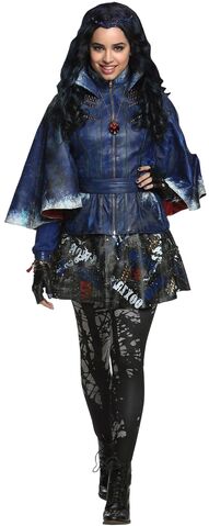 File:Evvie full body.jpg