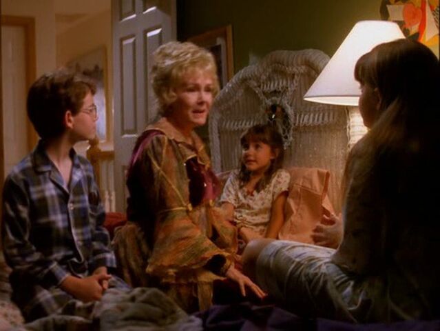 File:Halloweentown-disneyscreencaps.com-1462.jpg