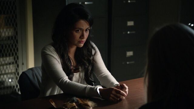 File:Once Upon a Time - 6x05 - Street Rats - Jasmine Interrogated.jpg