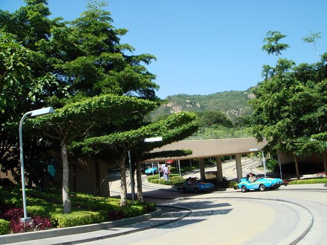 File:Autopia HKDL.jpg