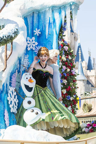 File:Festival-of-Fantasy-Parade-Debut-Image-10.jpg