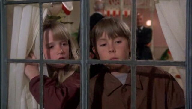 File:Escape-to-witch-mountain-disneyscreencaps.com-2731.jpg