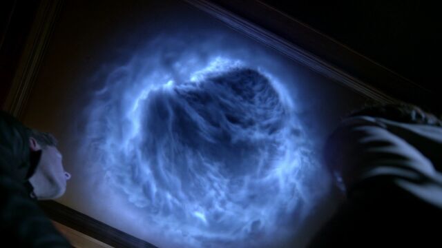 File:Once Upon a Time - 3x18 - Bleeding Through - Portal.jpg