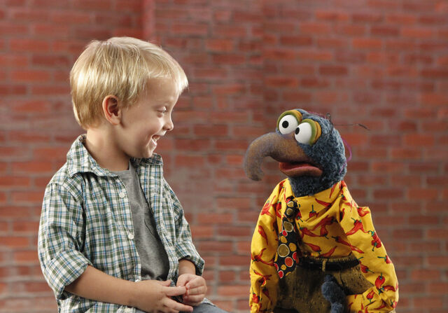 File:MUPPETMOMENTS Y1 ART 137150 2778.jpg