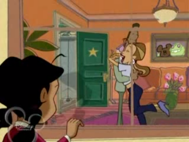 File:Debrahug.png