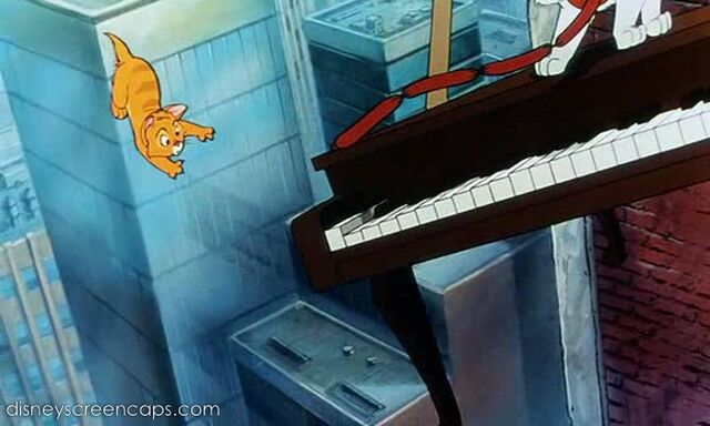 File:Oliver-disneyscreencaps.com-1228.jpg