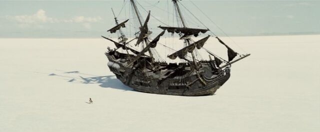 File:Black Pearl Locker Expanse.jpg