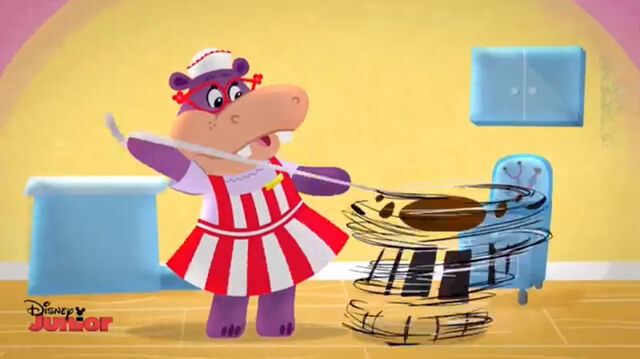 File:Animated hallie the nurse.jpg