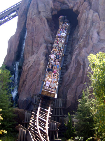 File:Ee-train.jpg