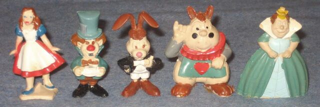 File:Marx holland figures 640.jpg