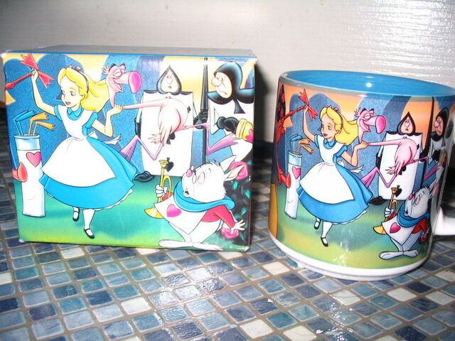 File:Alice Croquet Mug.jpg