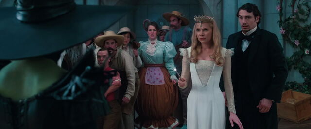 File:Oz-great-powerful-disneyscreencaps.com-9899.jpg