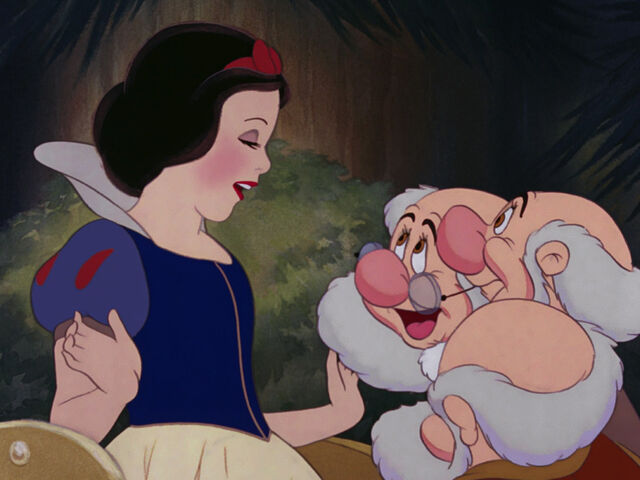 File:Snow-white-disneyscreencaps.com-9552.jpg