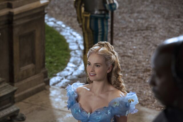File:Cinderella 2015 18.jpg