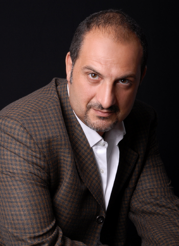 ملف:Khaled elsawy.png