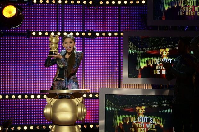 File:Zendaya-Rdma2014.jpg