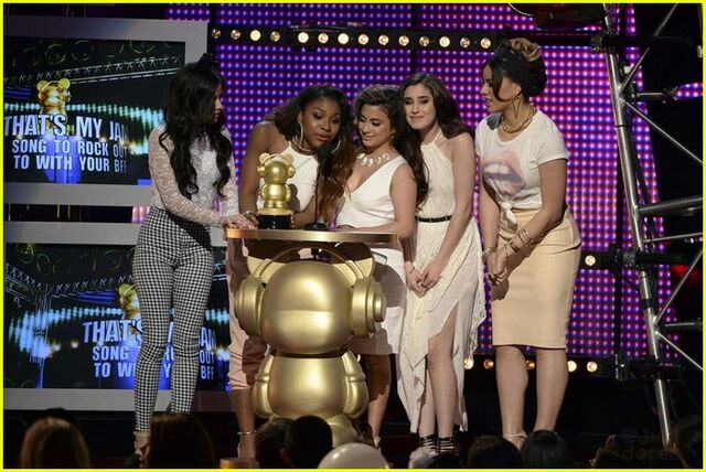 File:Fifth-harmony-2014-radio-disney-music-awards-09.jpg