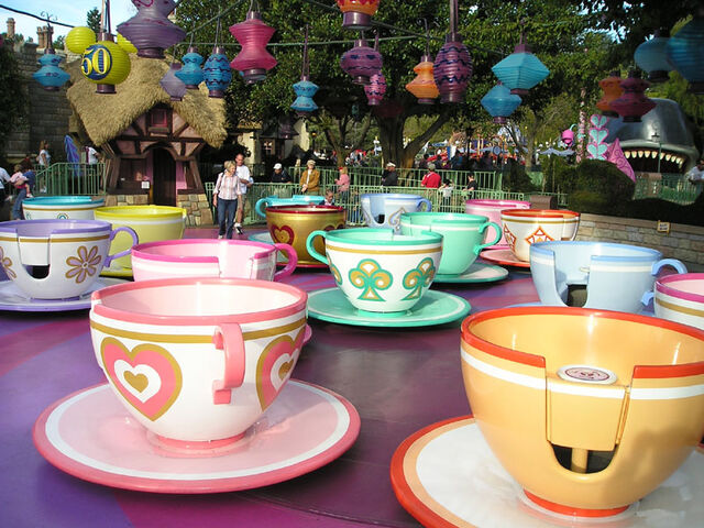 File:TeacupsMadTeaParty wb.jpg