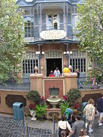 150px-Disneyland-POTC entrance