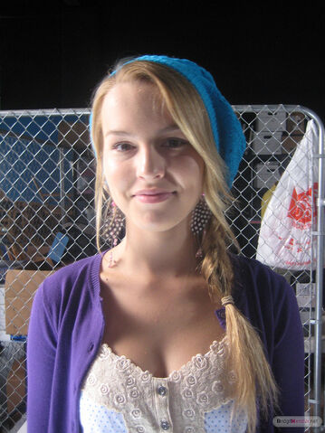 File:Olivia White.jpg