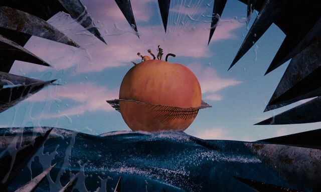 File:James-giant-peach-disneyscreencaps com-3912.jpg