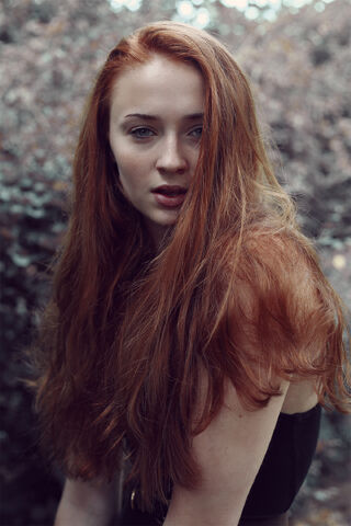 File:676762-sophie turner 10.jpg