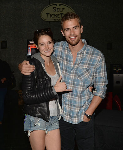 Fichier:Shai & Theo 2014.jpg