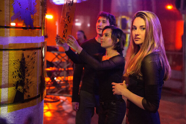 Fichier:Divergente promo 43.jpg