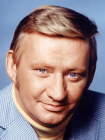 Archivo:Dave Madden.jpg