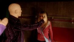 Rose cornered by Autons.jpg