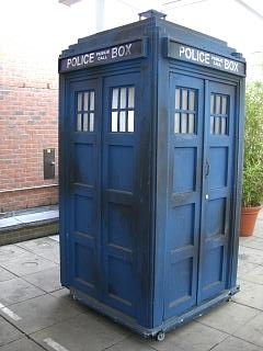 Файл:TARDIS2.jpg
