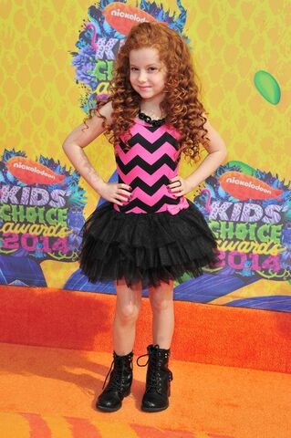 File:CapaldiKidsChoice20142.jpg