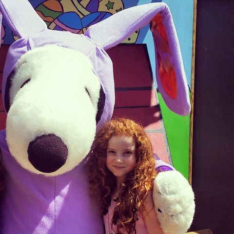 File:Francesca&Snoopy.jpg