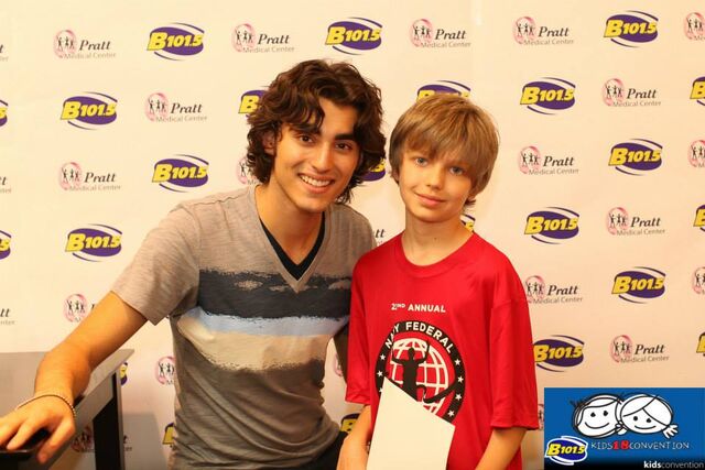 File:Blake Michael- 10603324101524103279010568778124156777424415 n.jpg