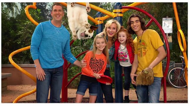 File:6th Family Photo.jpg