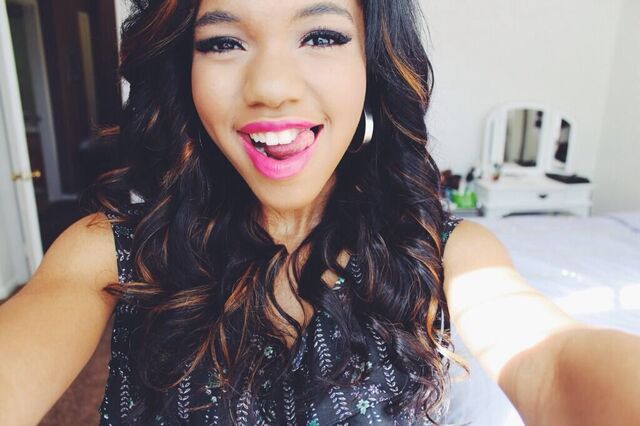 File:Teala u purdy gurl.jpg