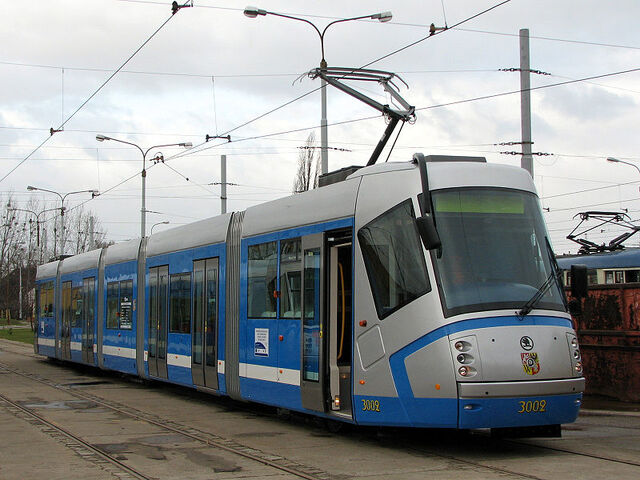 Plik:Skoda 16T.jpg