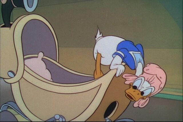 File:Donald Duck Modern Inventions 084.jpg