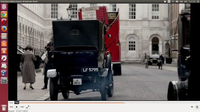 File:ThreeLondonVehiclesS4E8.png