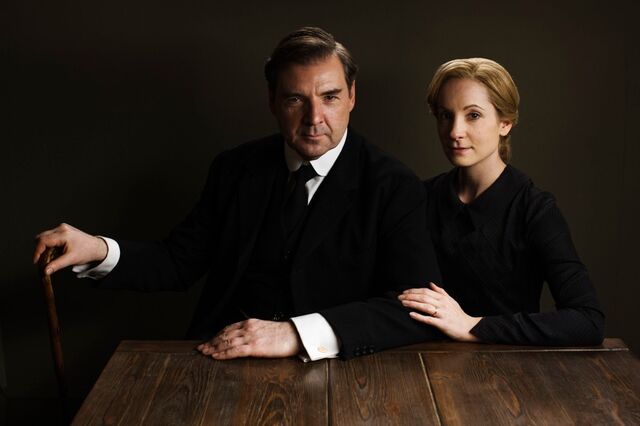 File:Downton-abbey-season-5-bates-anna.jpg