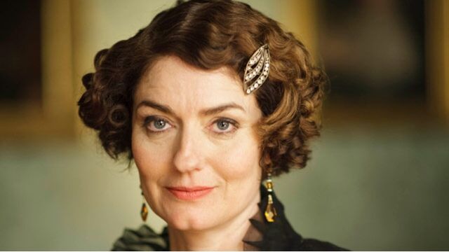 File:307972-downton-abbey-anna-chancellor-as-lady-anstruther.jpg