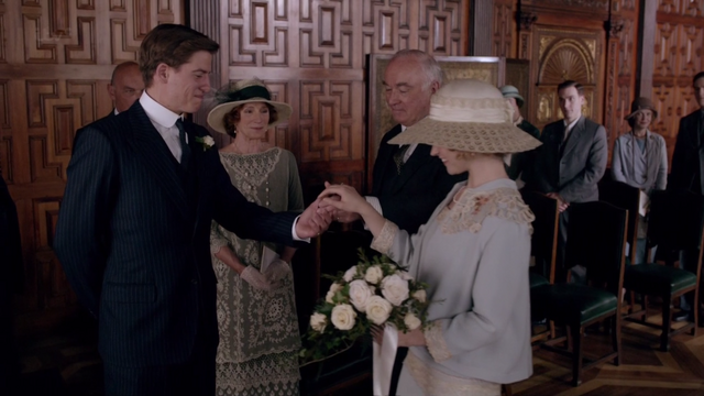 File:WeddingofRoseandAtticusS5E8.png
