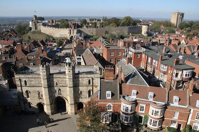 File:Lincoln Castle.jpg
