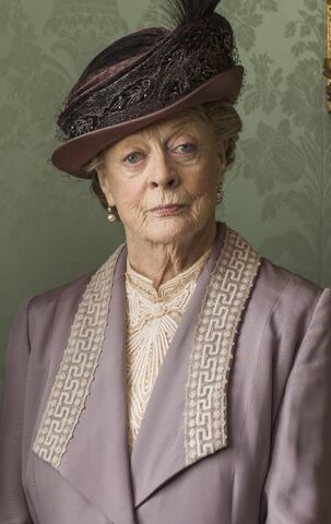 File:Violet crawley.jpg